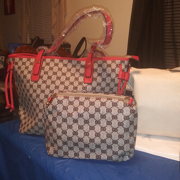 Women's Handbag - Picture 1 of 7
